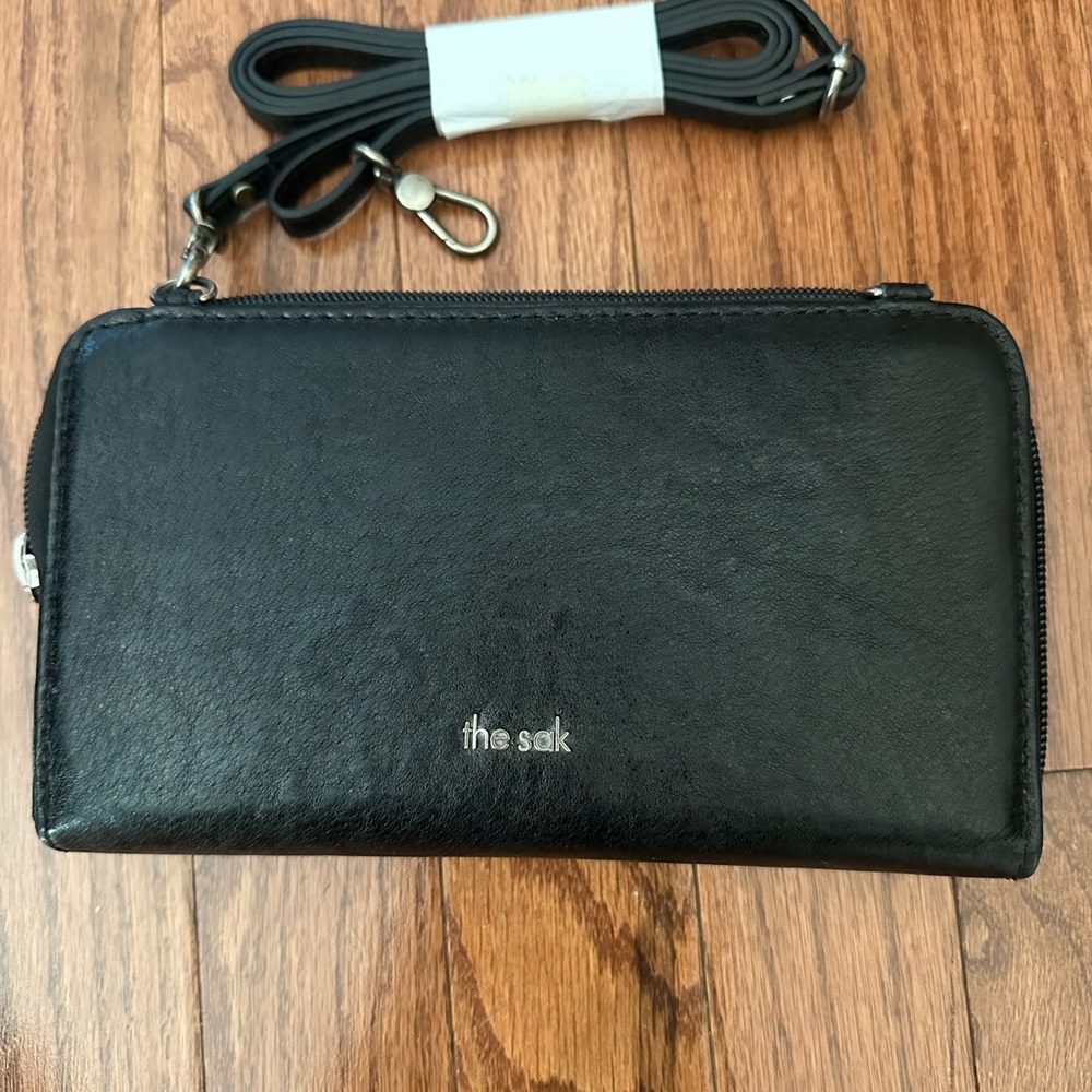 The Sak Black Leather Crossbody Wallet